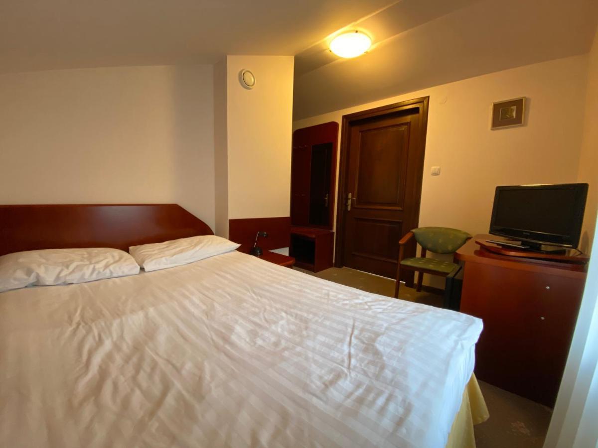 Hotel Grant Krynica Zdroj Eksteriør billede