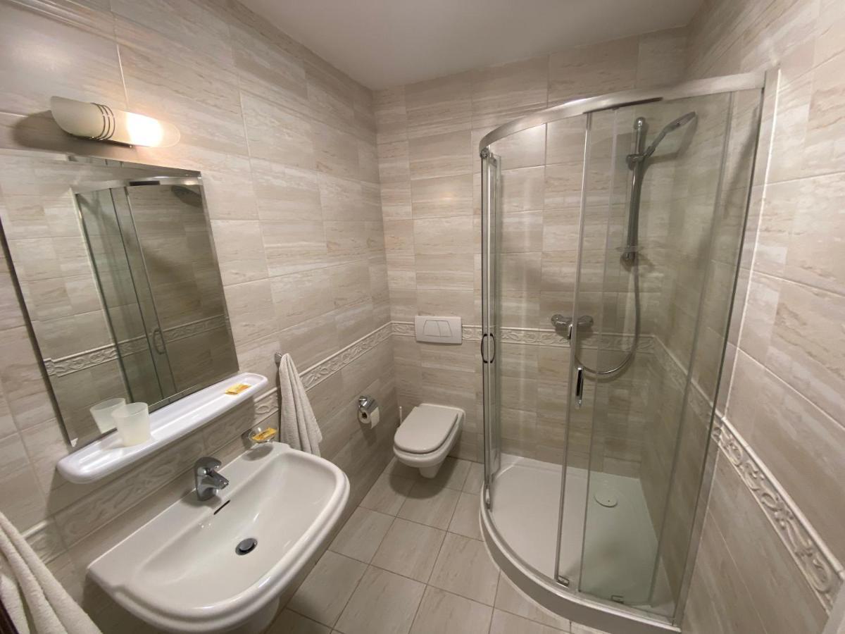 Hotel Grant Krynica Zdroj Eksteriør billede